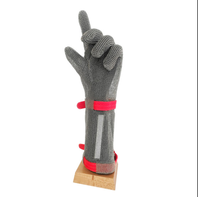 How Do I Choose Between Gauntlet Cuff and Short Cuff Chainmail Gloves How Do I Choose Between Gauntlet Cuff and Short Cuff Chainmail Gloves