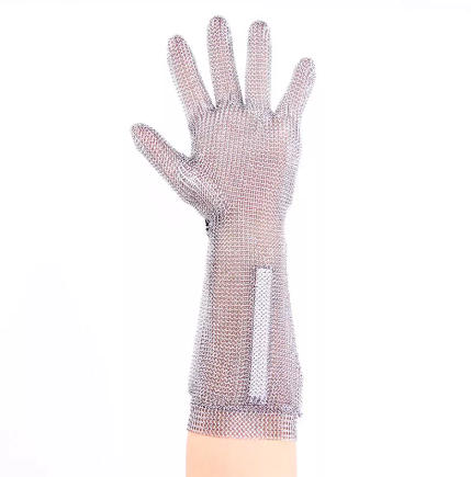 How To Choose The Right Chainmail Gloves for Oyster Shucking