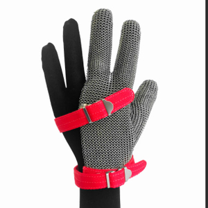 how To Repair Broken Links on Chainmail Gloves (2).jpg